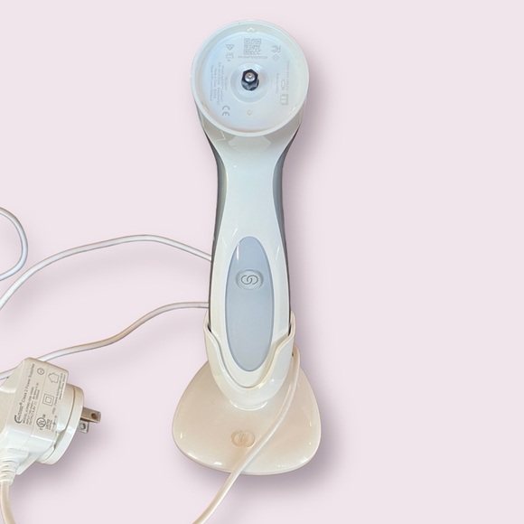 ageLOC Nu Skin Lumispa Cleansing Device - Picture 4 of 5